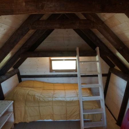 Ferme de la Corbette Bed and Breakfast Cluny Esterno foto