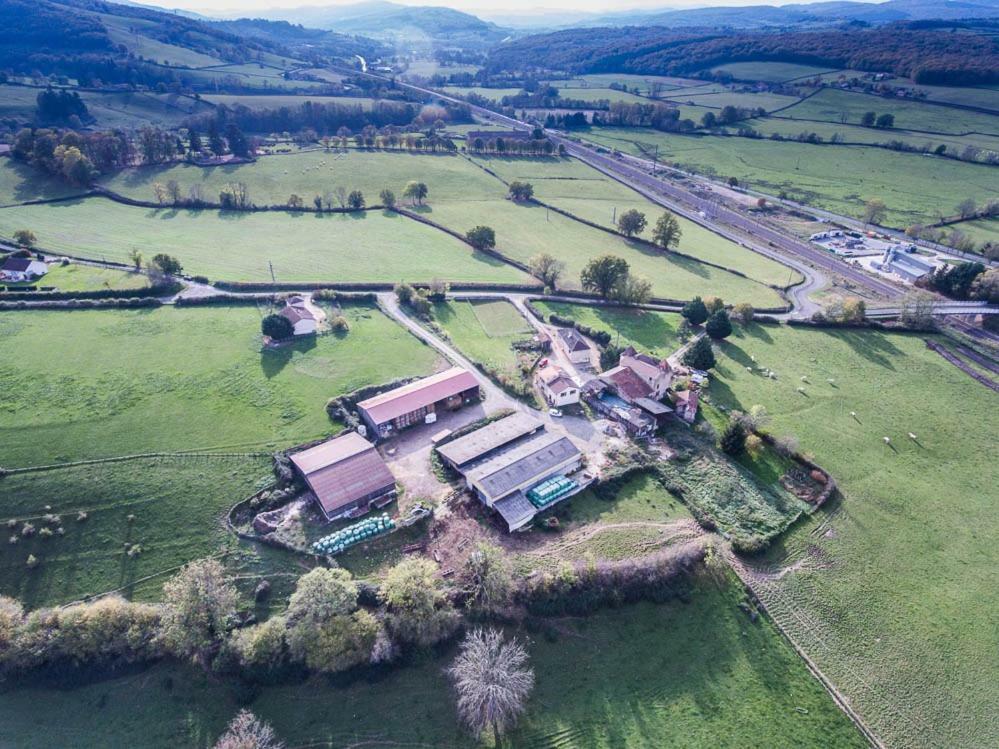 Ferme de la Corbette Bed and Breakfast Cluny Esterno foto
